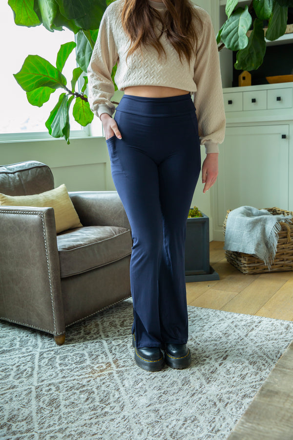 SA Exclusive Navy Pocket Flare Leggings