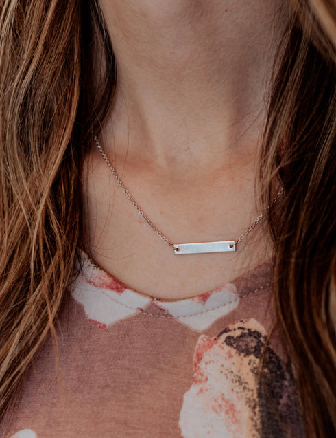 Basic Bar Necklace