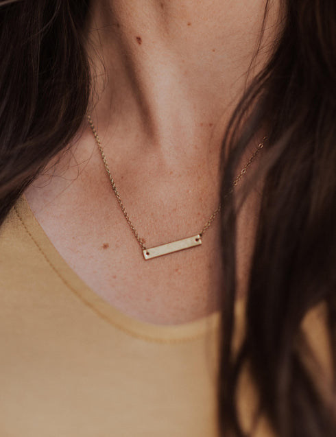 Basic Bar Necklace