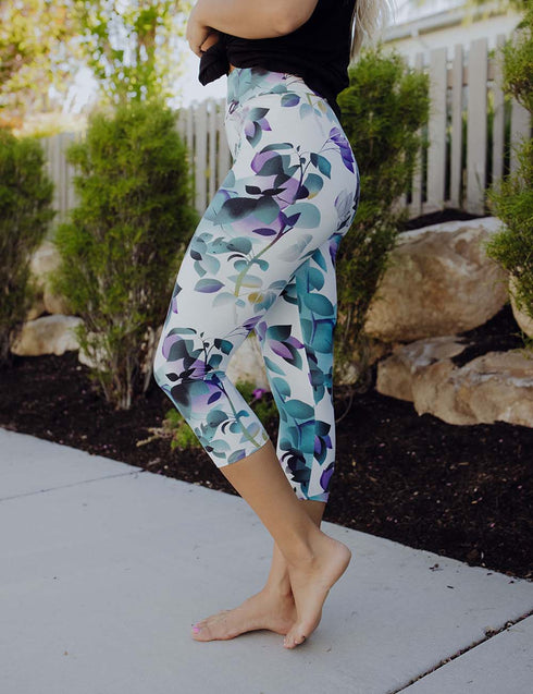 SA Exclusive Botanical Essence Capri Leggings