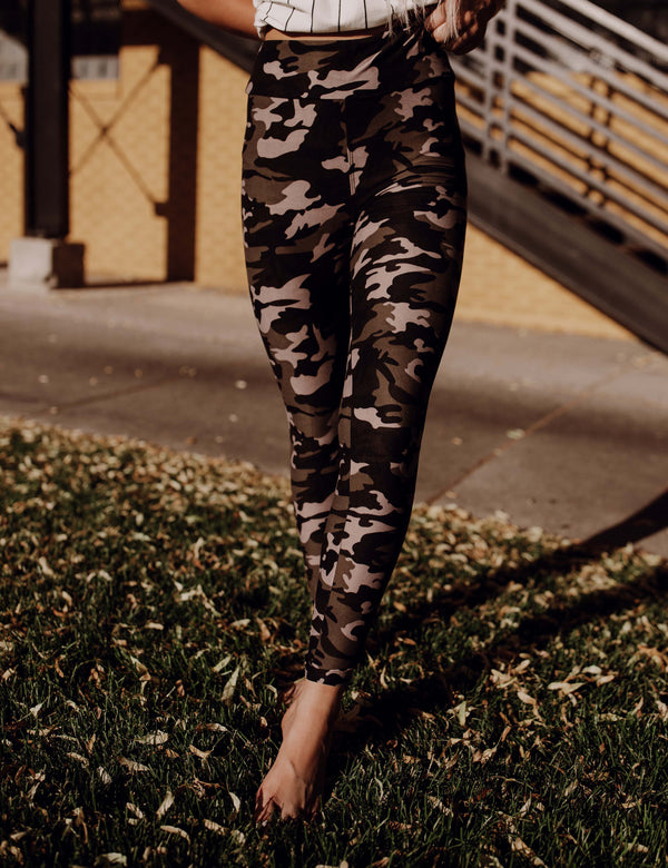 SA Exclusive Camo Leggings