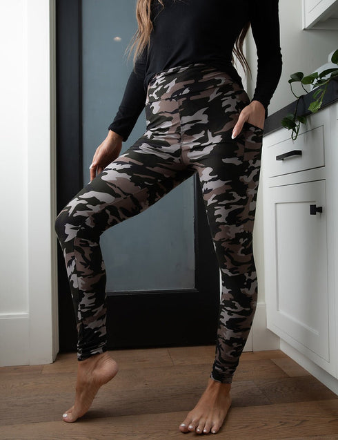 SA Exclusive Camo Pocket Leggings