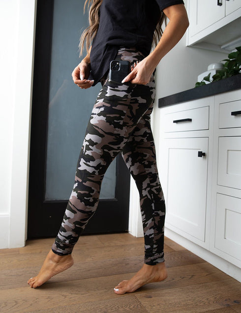 SA Exclusive Camo Pocket Leggings