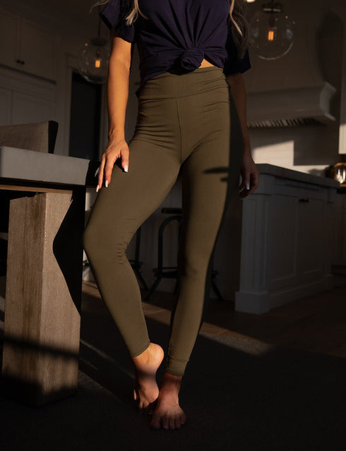 SA Exclusive Dark Olive Solid Leggings