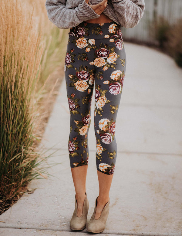 SA Exclusive Floral Fling Capri Leggings