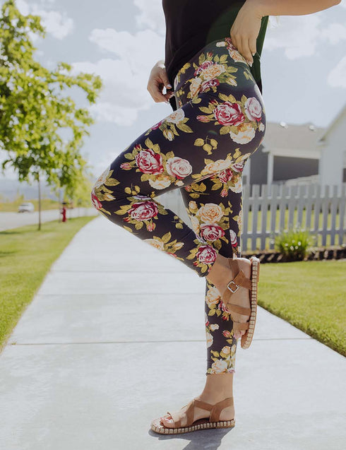 SA Exclusive Floral Fling Leggings