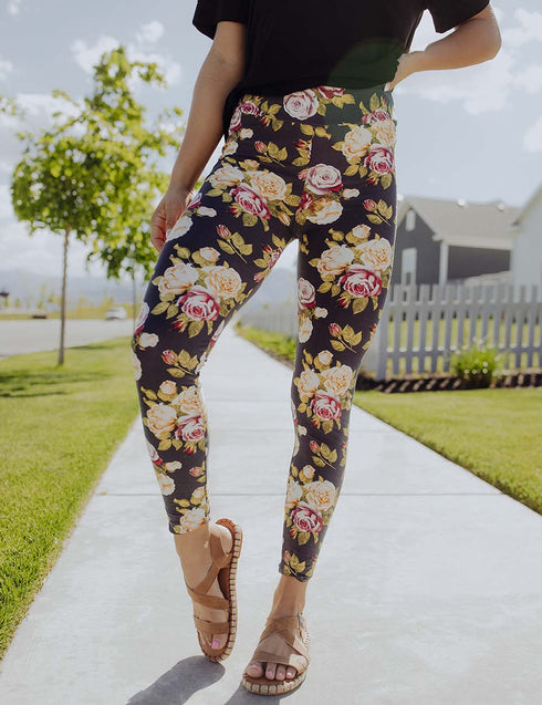 SA Exclusive Floral Fling Leggings