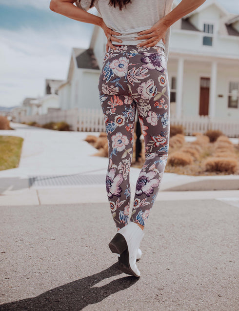 SA Exclusive Flourishing Blooms Leggings