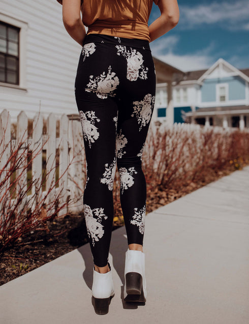 SA Exclusive Mod Floral Leggings