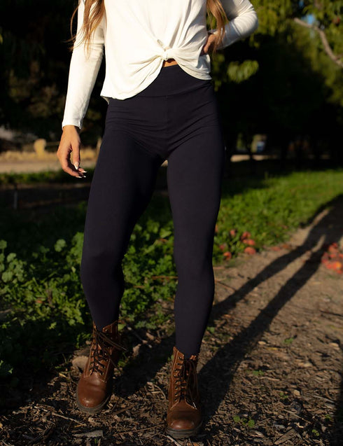 SA Exclusive Navy Solid Leggings