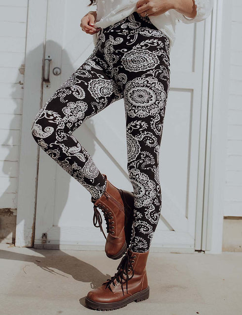 SA Exclusive Paisley Perfection Leggings