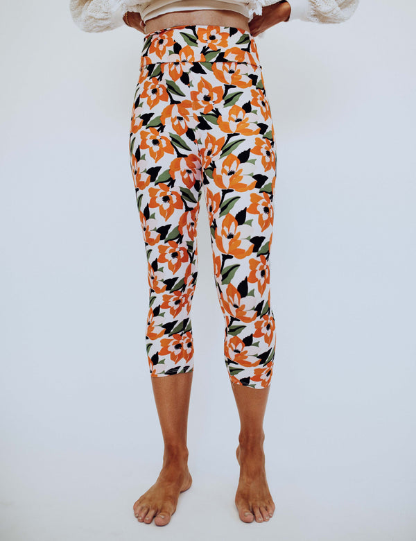 SA Exclusive Peach Blossom Capri Leggings