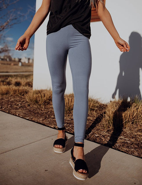 SA Exclusive Periwinkle Solid Leggings