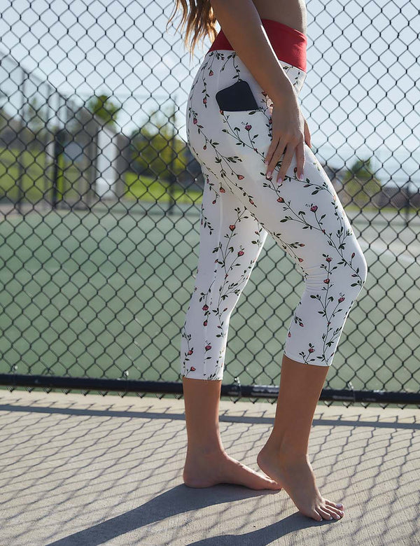 SA Exclusive Rose Bud Capri Pocket Leggings