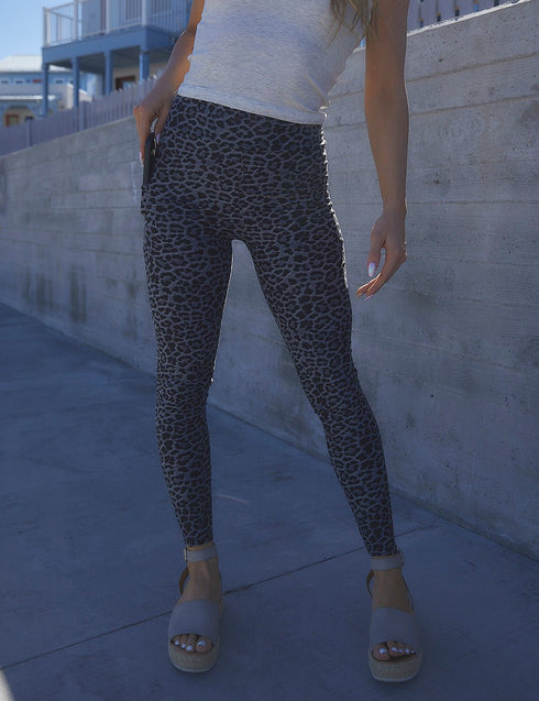 SA Exclusive Sassy Grey Leopard Pocket Leggings