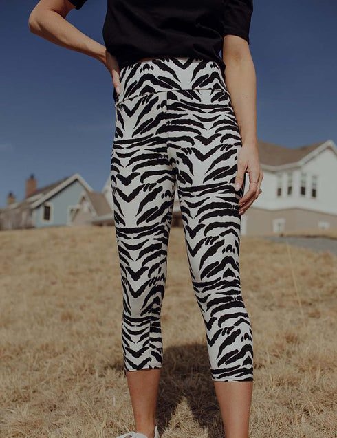 SA Exclusive Zealous Zebra Capri Leggings